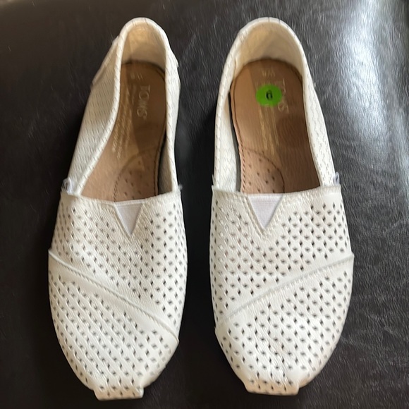 White TOMS - Picture 1 of 5